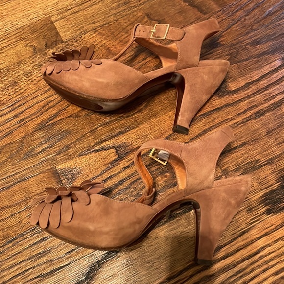 Chie Mihara suede tan sandal heels - Picture 7 of 9